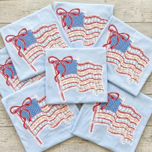Dainty Flag Tee
