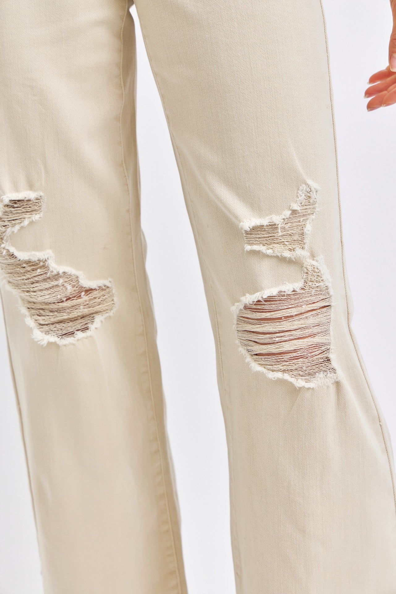 Distressed Knee 90's Straight Leg Jeans