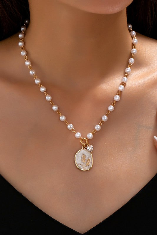 Pearl Pendant Necklace