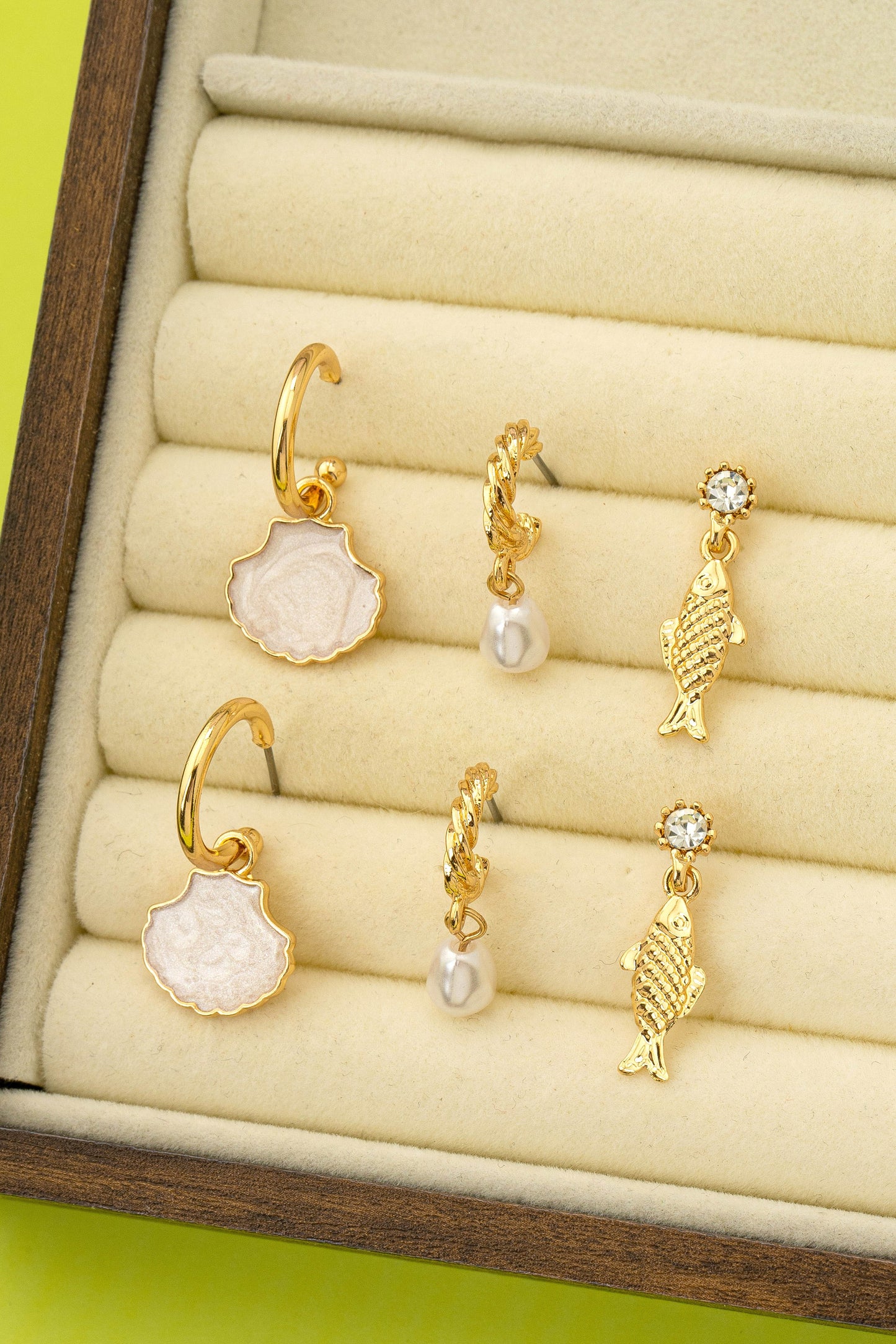 Beachy Days Earring Set