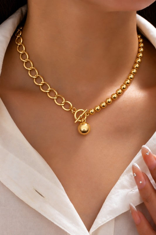 Gold Link Pendant Necklace